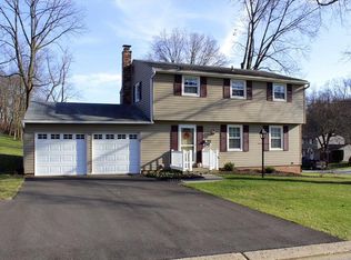 1243 Tidewood Dr, Bethel Park, PA 15102