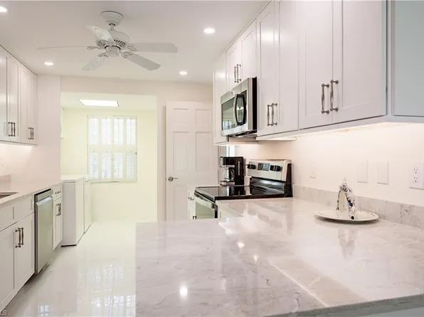 4155 Crayton RD #109, NAPLES, FL 34103