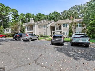 818 Ridgefield Dr, Peachtree City, GA