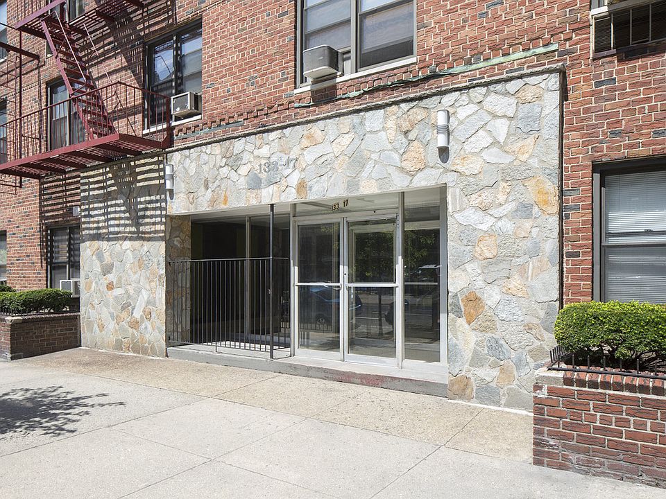 1st image of 13317 Sanford Ave APT 4A