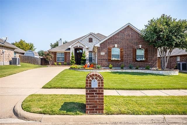 1st image of 3014 Ashlawn Ct