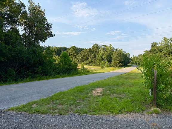 4th image of 3200 E Chipper Rd