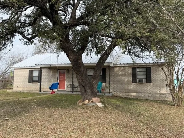 605 E COLLEGE, Llano, TX 78643