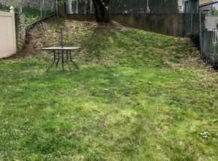 26 Vaughan St, Staten Island, NY 10305