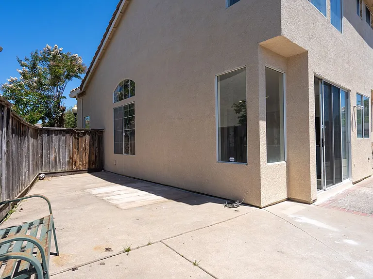 1109 Camellia Ct — Photo 40