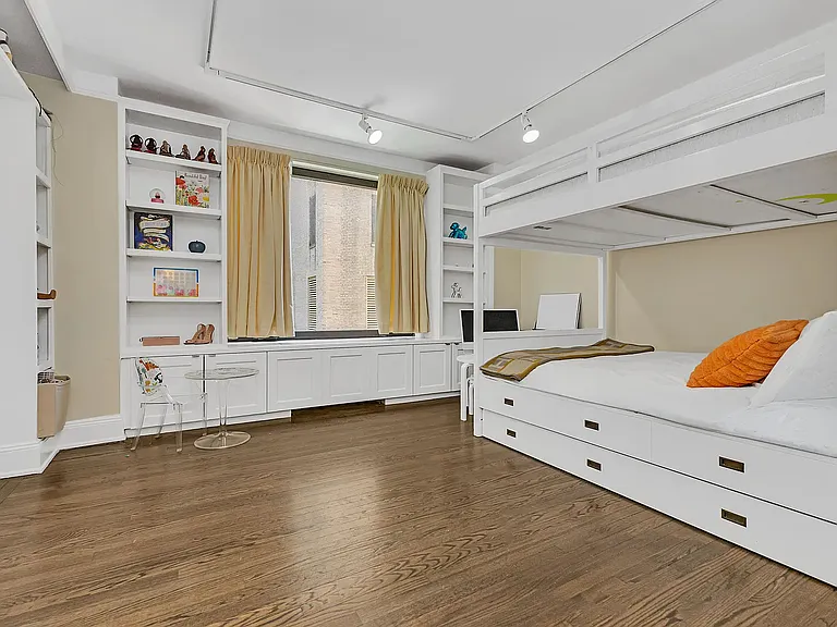 50 E 72nd St #7B — Photo 6