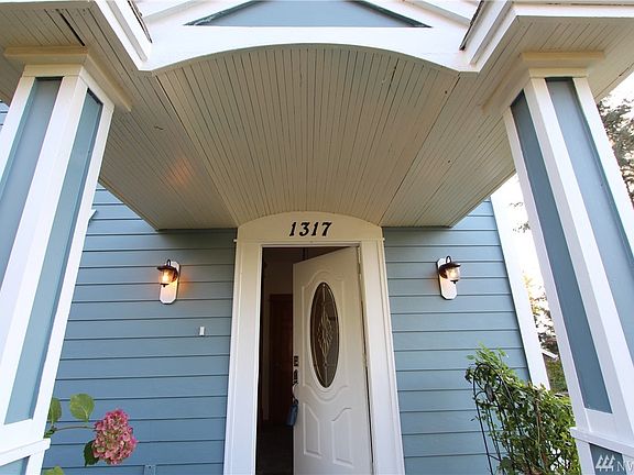 2nd image of 1317 5th Ave SE