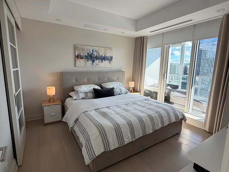 180 University Ave #4803 — Photo 8