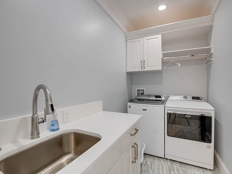 528 Bay Shore Dr — Photo 37