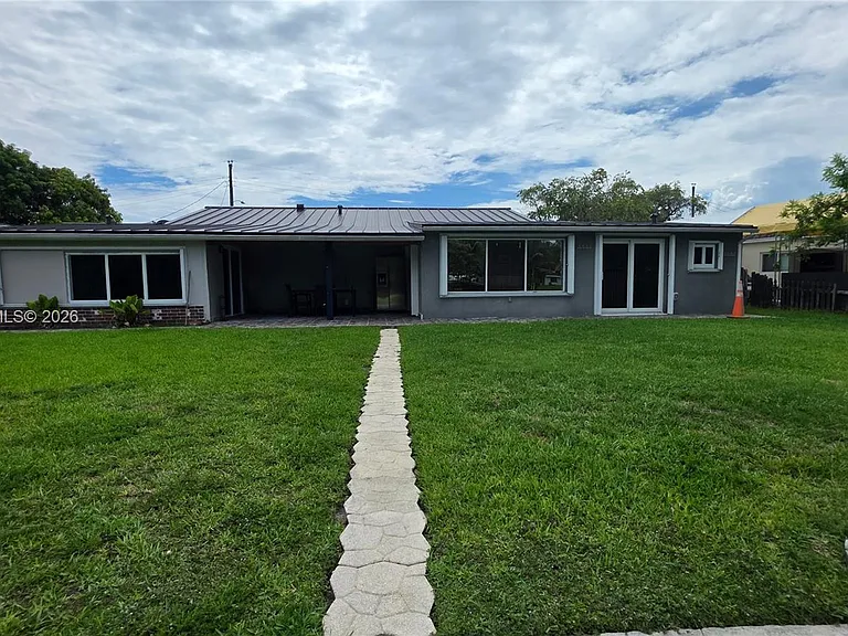 3325 S Lake Dr — Photo 19
