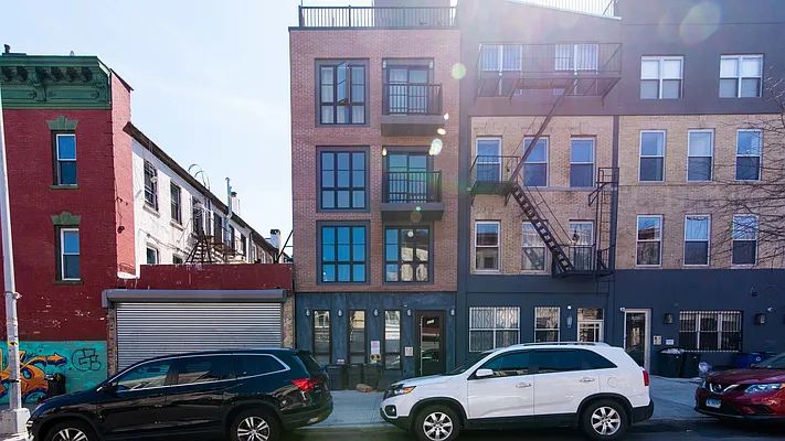 Rented by Nooklyn NYC LLC | media 19