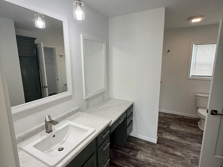 2999 Cherry St — Photo 35