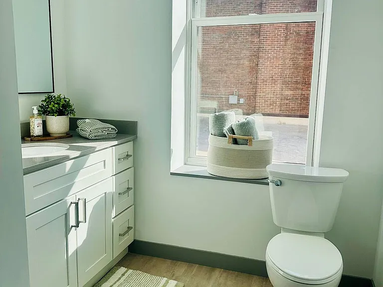 222 Bush St #205 — Photo 5