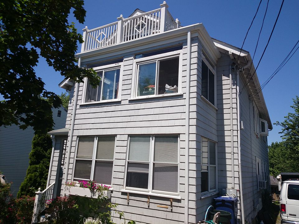 2nd image of 16 Bostonia Ave