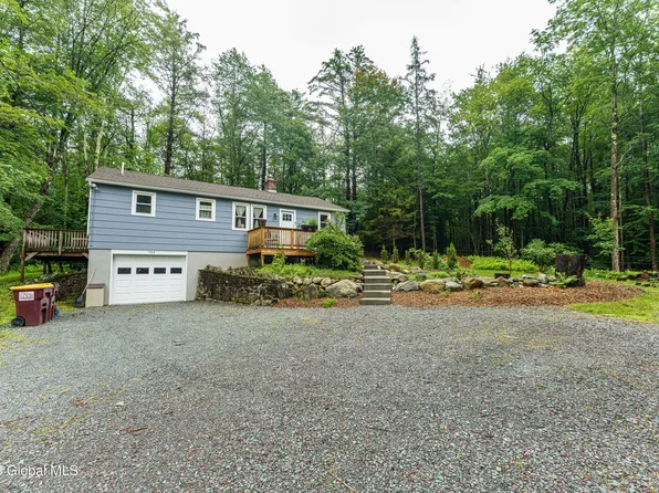 704 Taborton Road, Sand Lake, NY 12153
