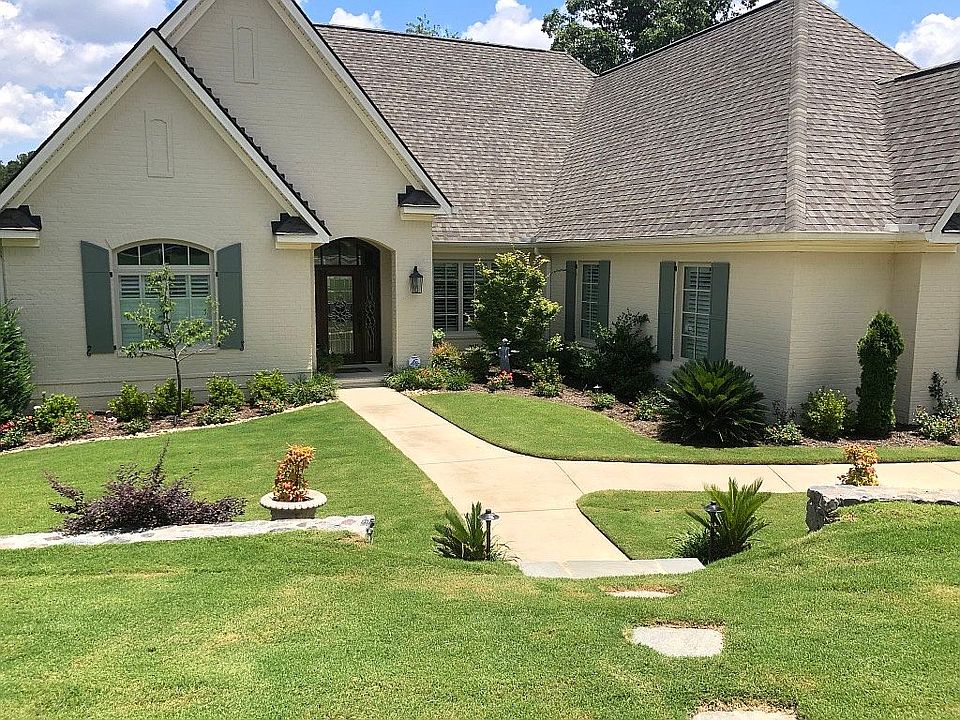 2019 Ashley model home