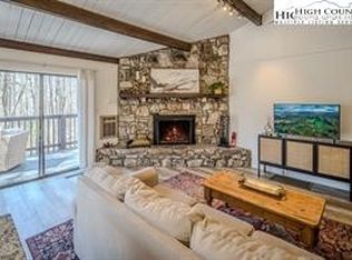 811 Pine Ridge Rd, Banner Elk, NC 28604