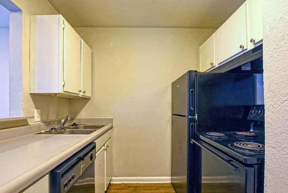 Southern Comfort Apartment Homes 3535 Cottonwood St Corpus Christi TX