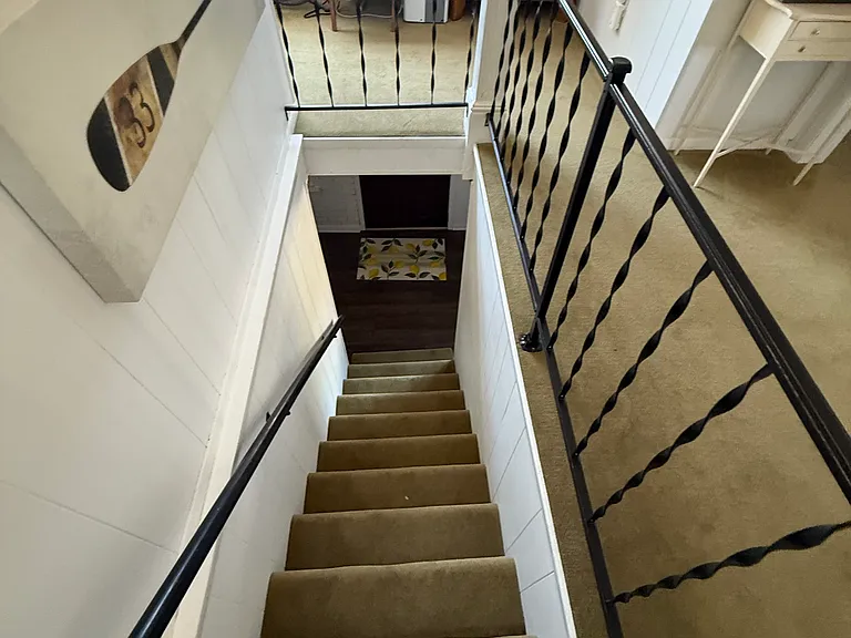 320 Bernice Ave — Photo 13