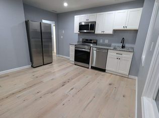 60 Dunham St #3, Attleboro, MA 02703
