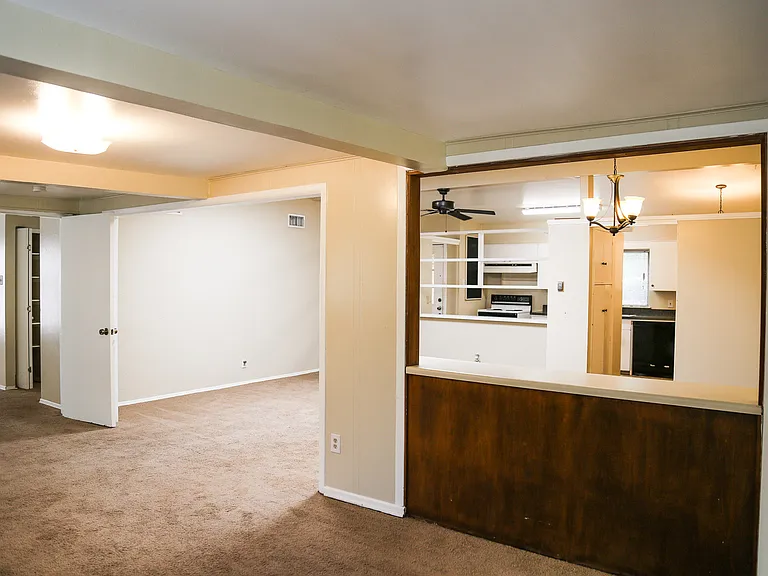 2819 Bent Bow Dr — Photo 6