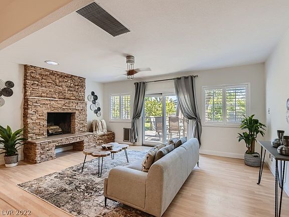4th image of 1225 Buehler Dr