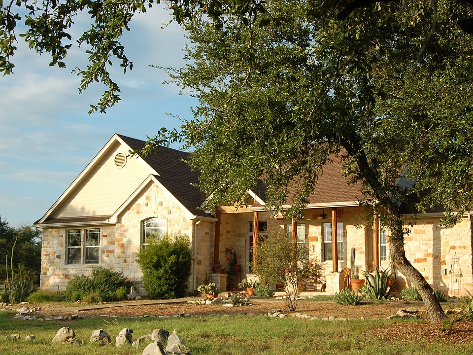 Texas Farmhouse with Acreage