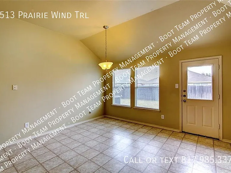 8513 Prairie Wind Trl — Photo 11