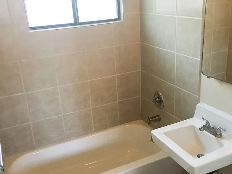 3247 E Water St — Photo 15