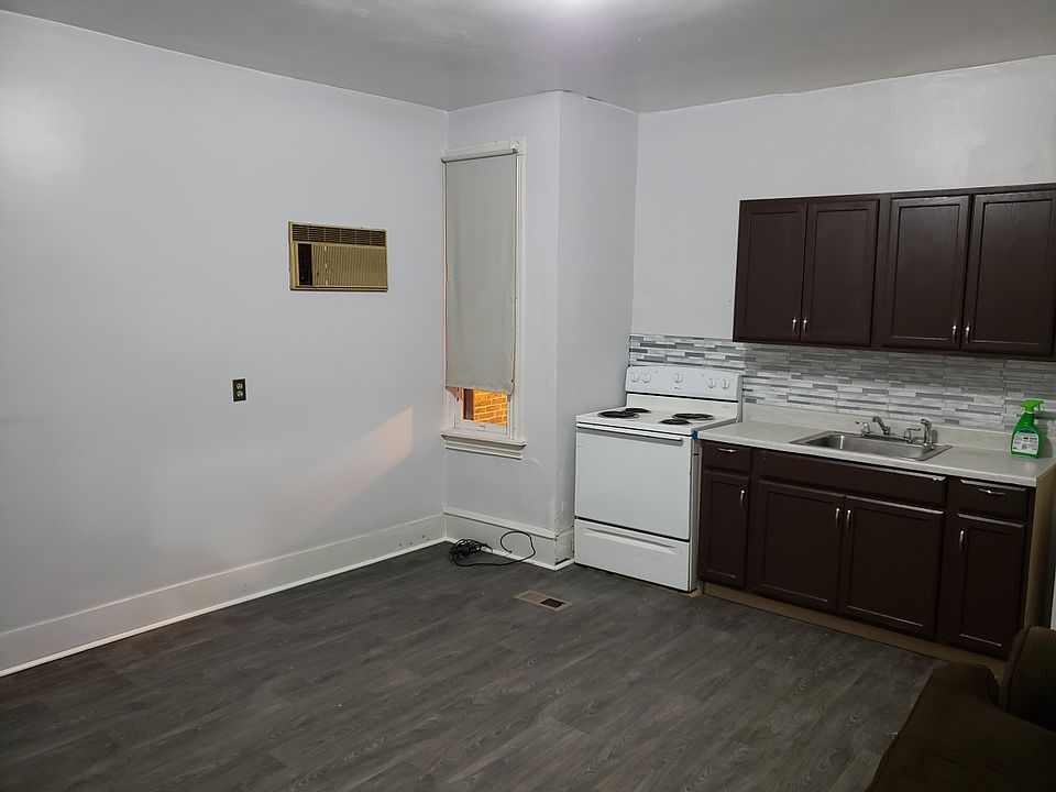 1st image of 820 Maryland Ave APT 1B