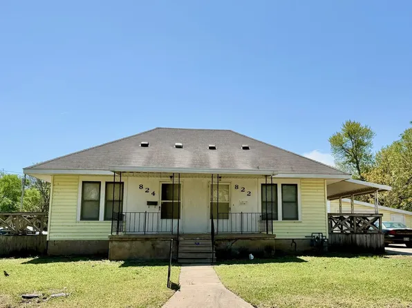 822/824 E 4th St #306/308, Wellington, KS 67152
