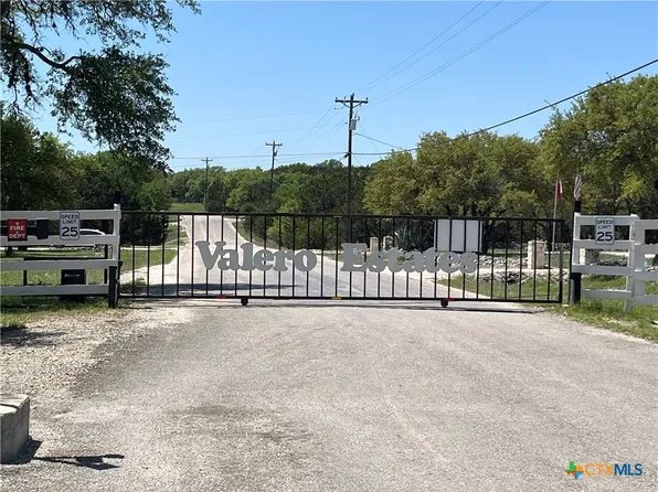 9056 Fawn Creek Dr, Spring Branch, TX 78070