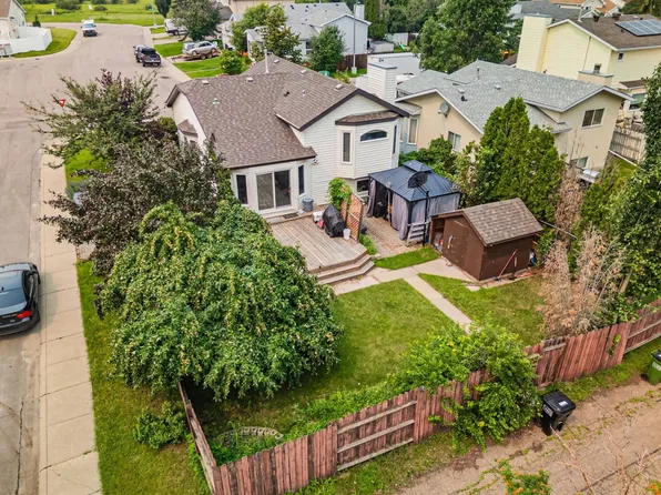 7503 190th St NW, Edmonton, AB T5T 5H6