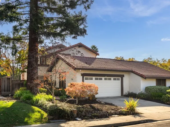 725 Old Creek Rd, Danville, CA 94526