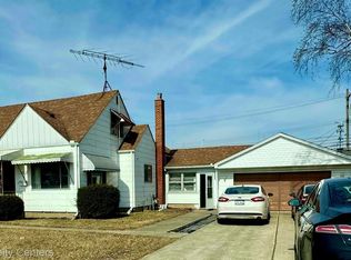 32548 Pardo St, Garden City, MI 48135