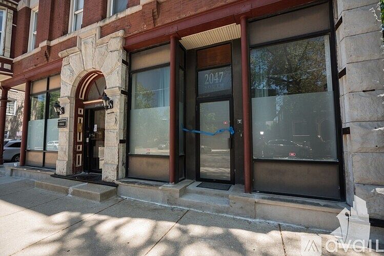 1st image of 2049 N Hoyne Ave #2047