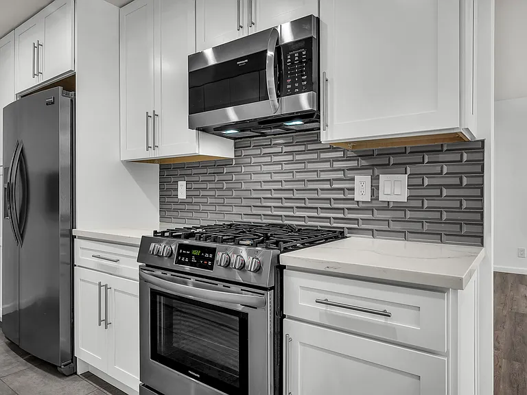 1432 Saltair Ave — Photo 31