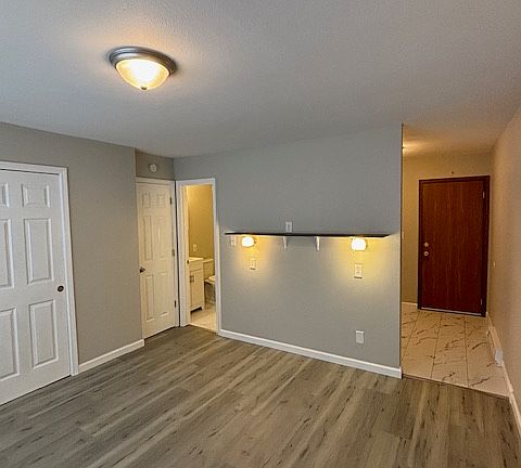 4th image of 2012 S Illinois Ave #10
