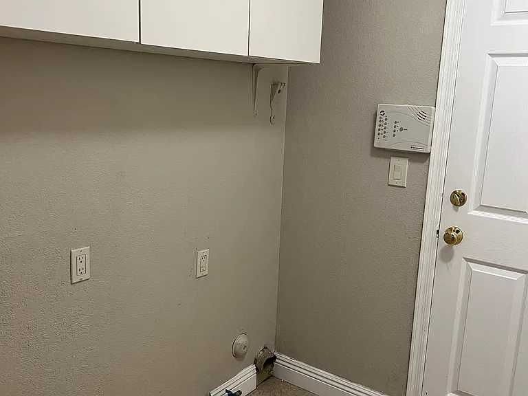 14533 W Verde Ln — Photo 11