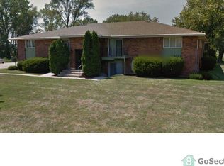 4973 Hampshire Close APT 8, Rockford, IL 61109