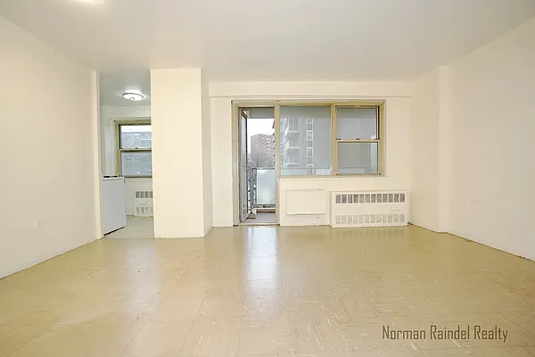 Rented by Norman Raindel, LREB | media 4