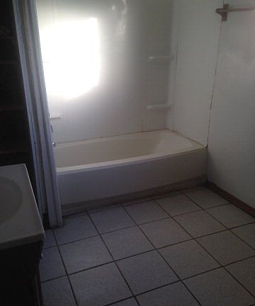 3rd image of 417 Church St