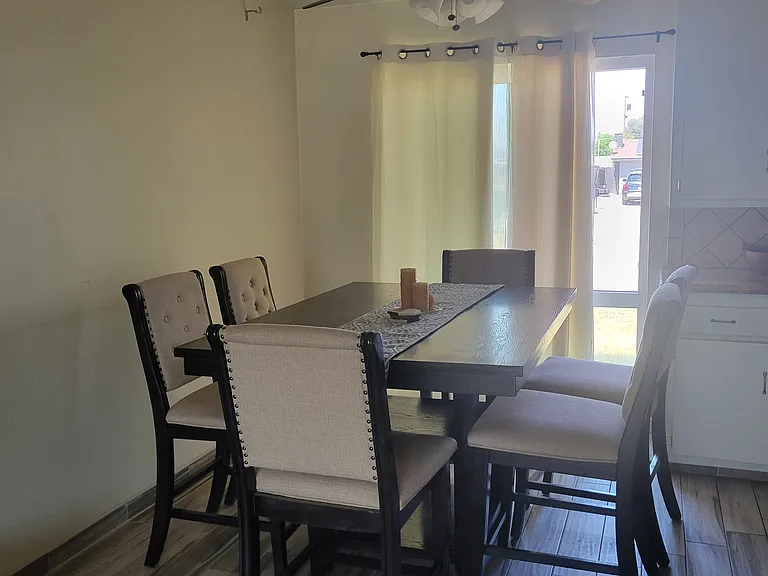 2313 San Lorenzo Ave — Photo 3