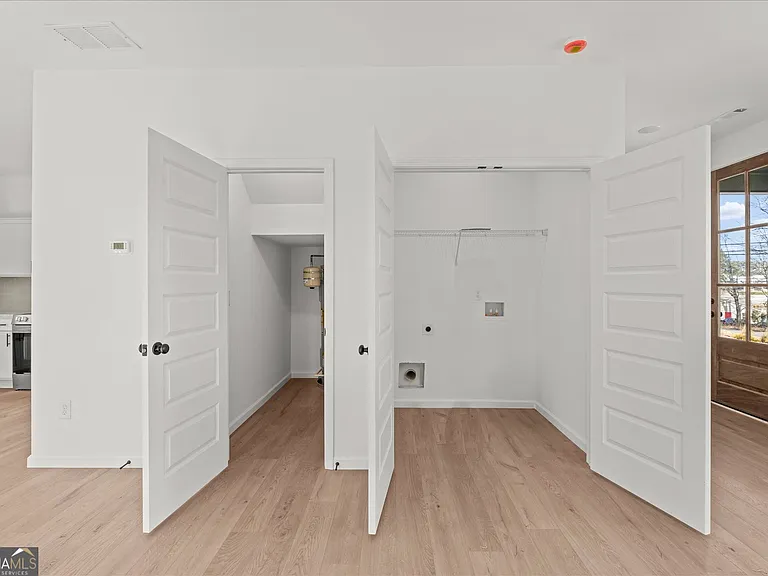 101 Carroll Cir — Photo 13