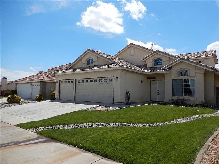 2nd image of 12559 Silver Saddle Way