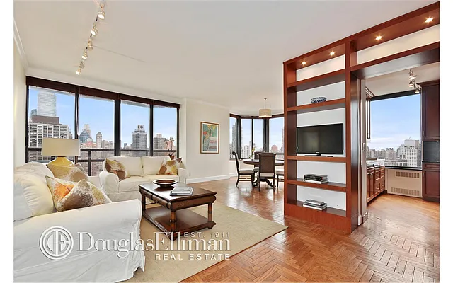Sold by Douglas Elliman | media 17
