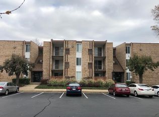 300 W Glebe Rd #300C, Alexandria, VA 22305