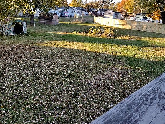 3rd image of 2941 Chrysler Dr