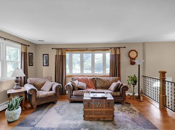 1683 Wyomissing Rd, Mohnton, PA 19540