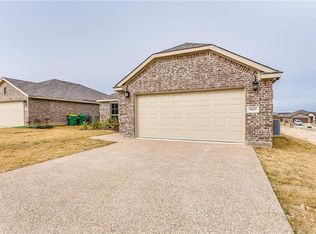 3025 Paint Horse Dr, Waco, TX 76706